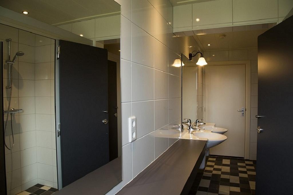 Herkenhoek 5 Bedroom Apartment Heeswijk-Dinther 外观 照片